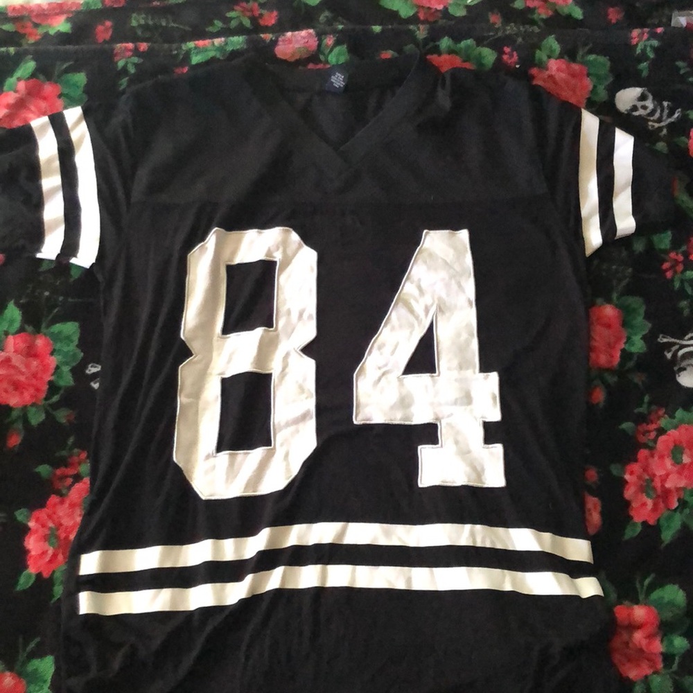 Black and white jersey type T